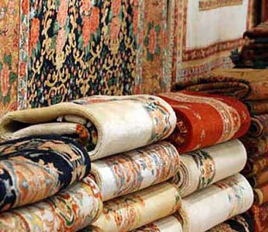 فرش و کفش بخش عظیمی از صادارت استان قم